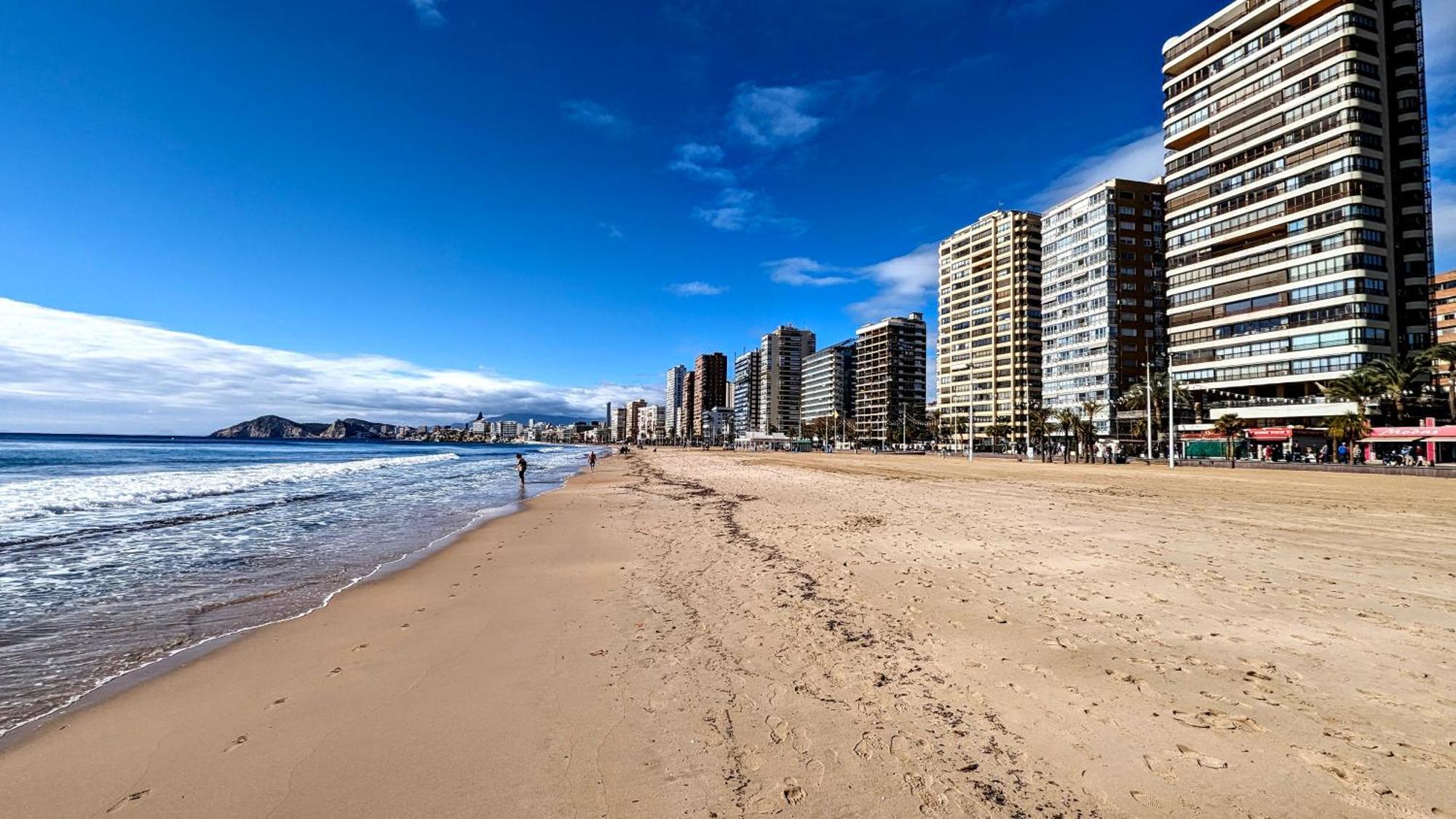 Las Arenas Sea Front Apartments Бенидорм Екстериор снимка