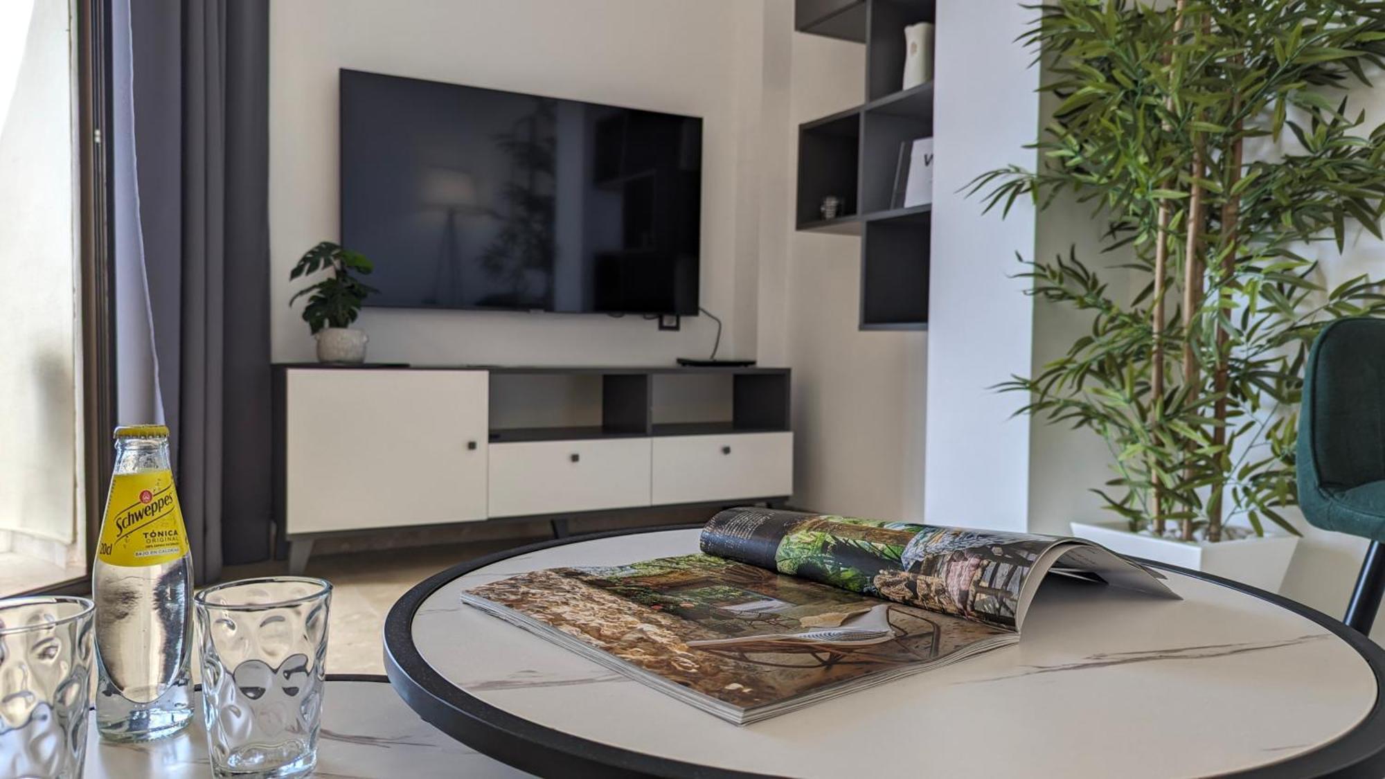 Las Arenas Sea Front Apartments Бенидорм Екстериор снимка