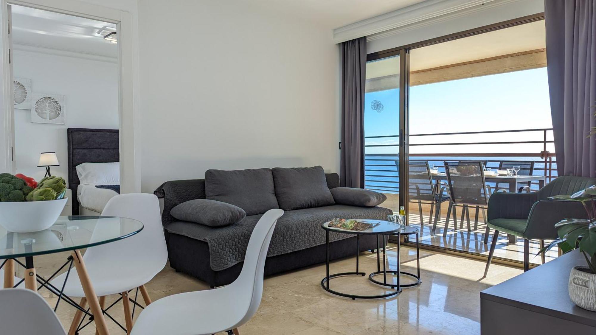 Las Arenas Sea Front Apartments Бенидорм Екстериор снимка