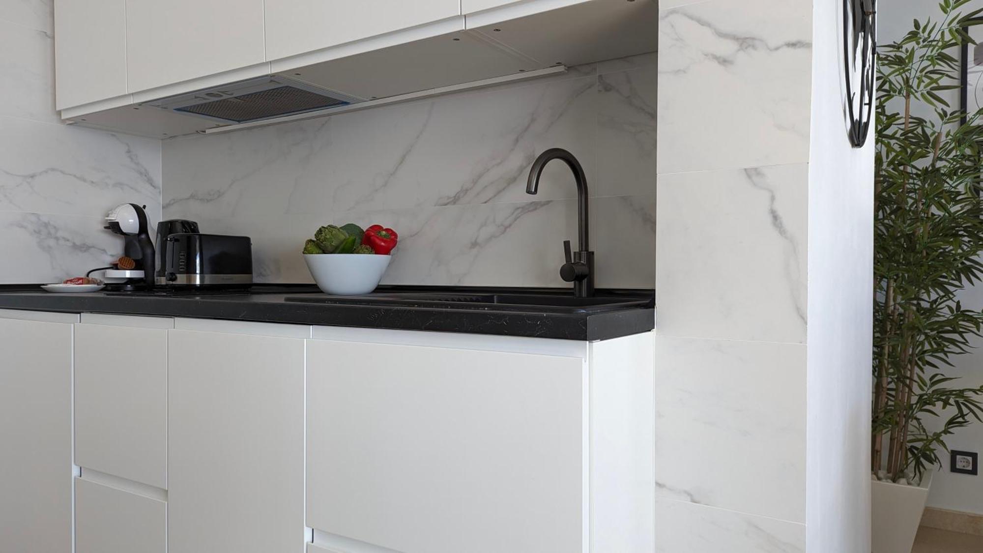 Las Arenas Sea Front Apartments Бенидорм Екстериор снимка