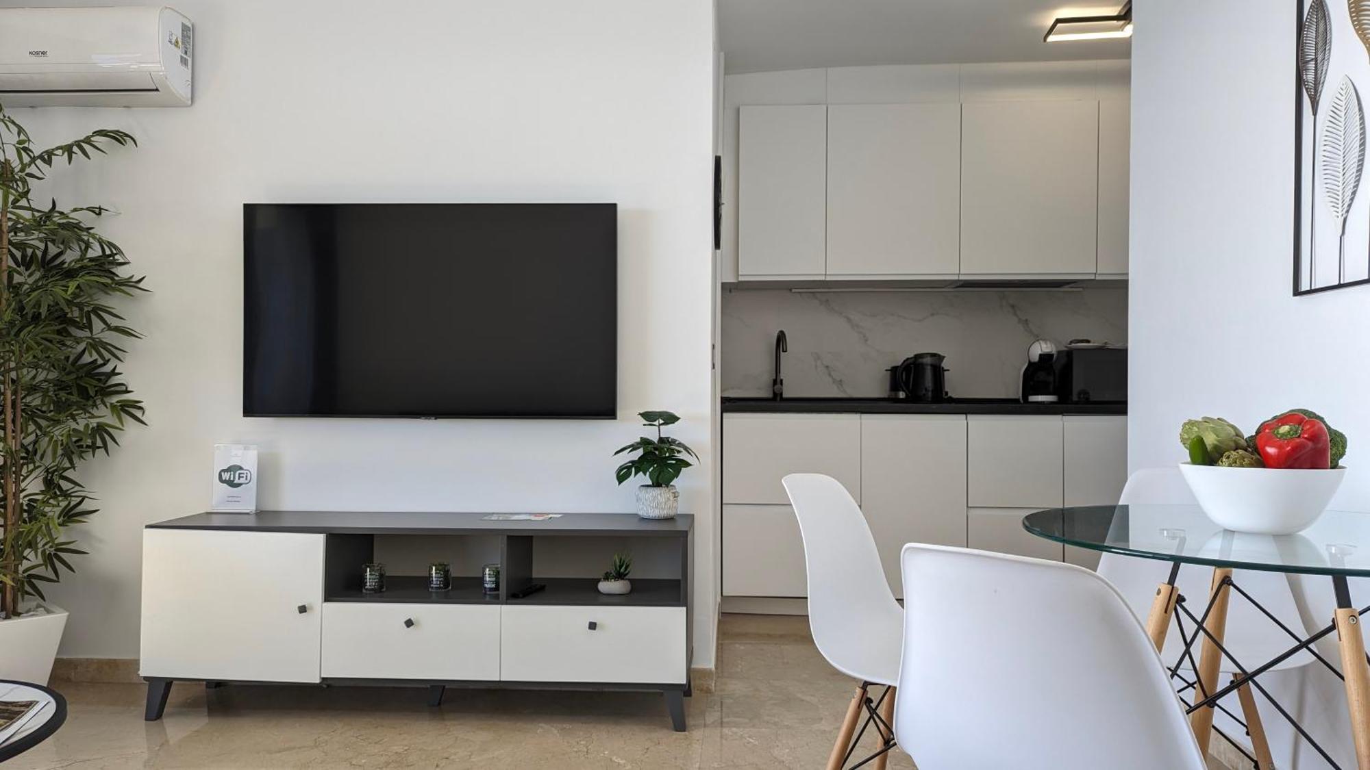 Las Arenas Sea Front Apartments Бенидорм Екстериор снимка