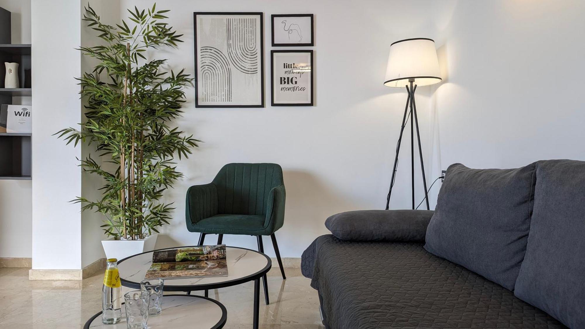 Las Arenas Sea Front Apartments Бенидорм Екстериор снимка