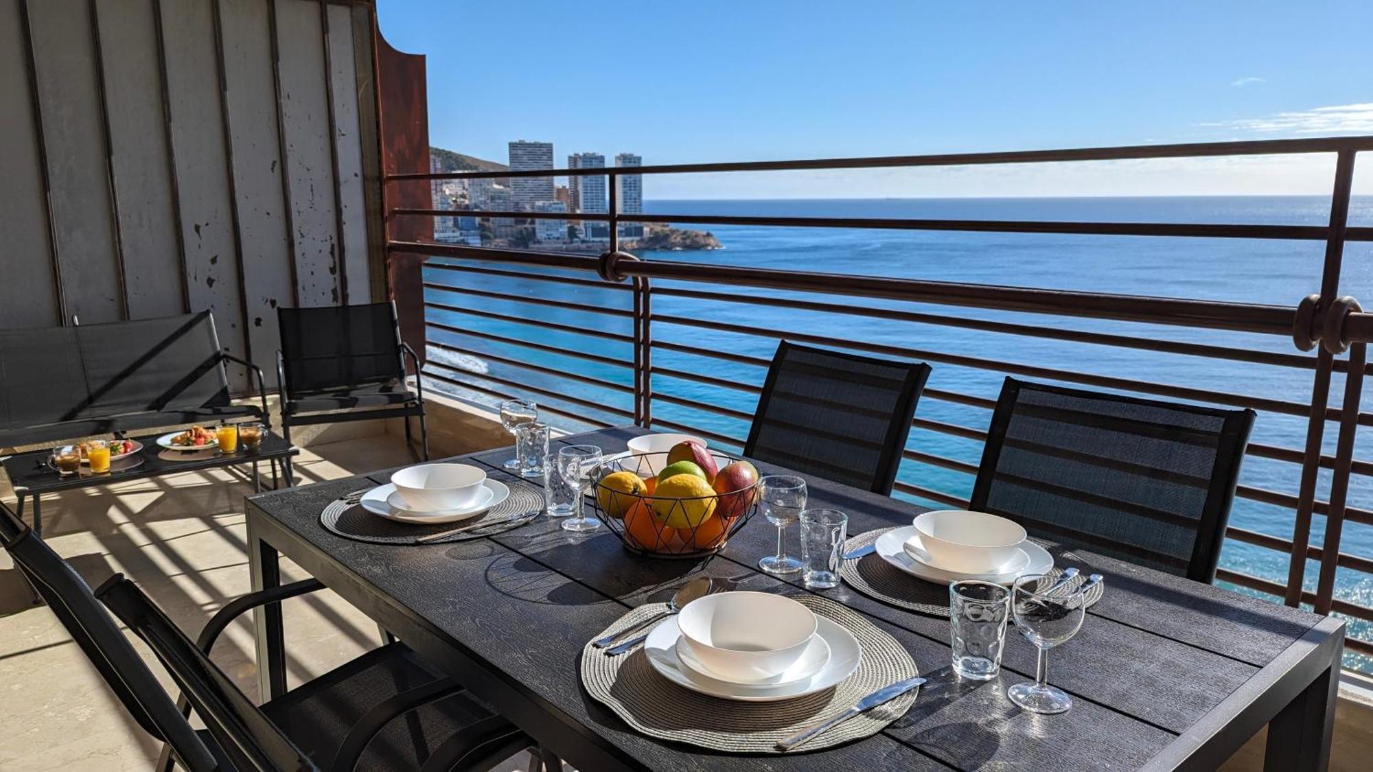 Las Arenas Sea Front Apartments Бенидорм Екстериор снимка